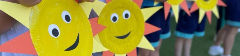 Children's paper plate crafts, depicting the sun.